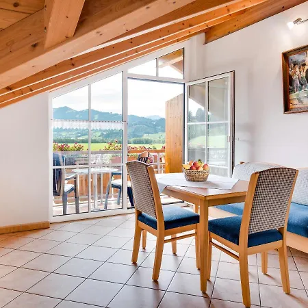 Waldchalets & Allgaeu 3* בורגברג