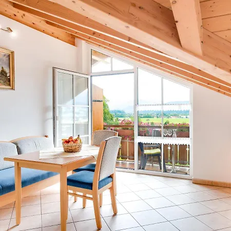 Waldchalets & Allgaeu בורגברג