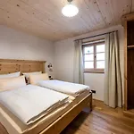 Guest house Waldchalets & Allgaeu