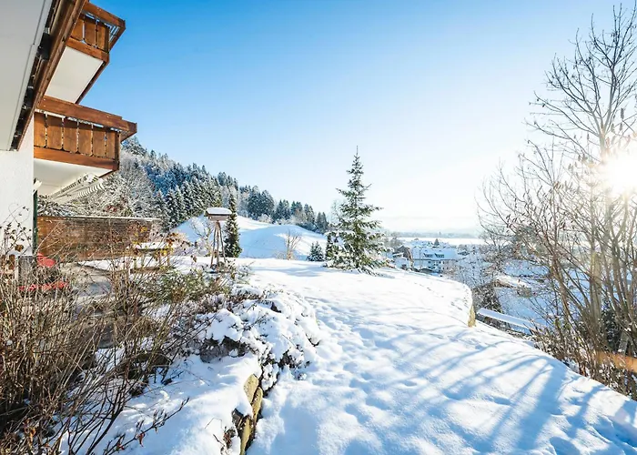 Waldchalets & Allgaeu ゲストハウス ブルクベルク